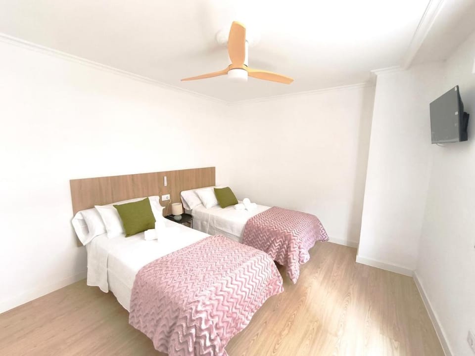 Casa Gaia Centrally located accommodation with spacious rooms Apartment in Redondela