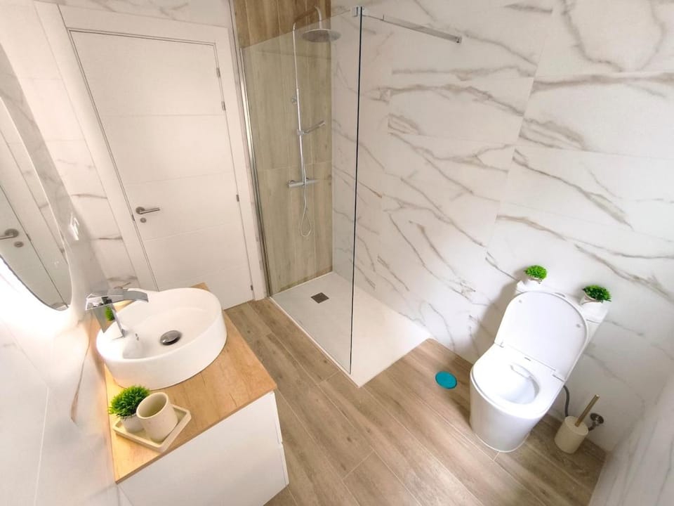 Casa Gaia Centrally located accommodation with spacious rooms Apartment in Redondela