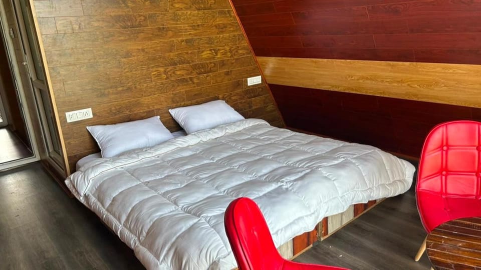 Raiyar Resort doodhpathri Nature lodge in India