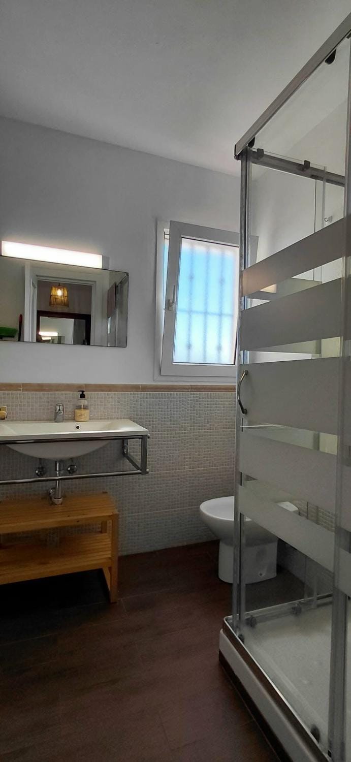 Shower, Bathroom, towels