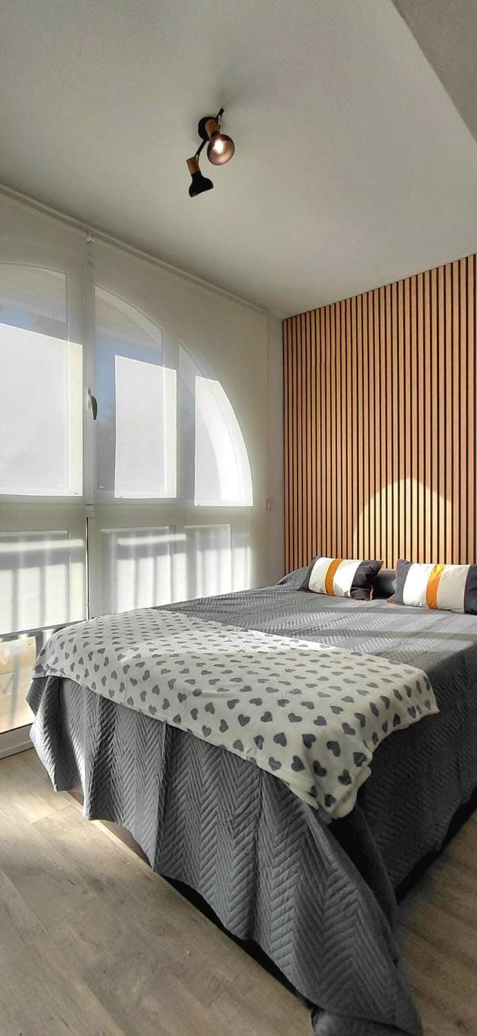 Bed, Photo of the whole room, Bedroom, Sea view