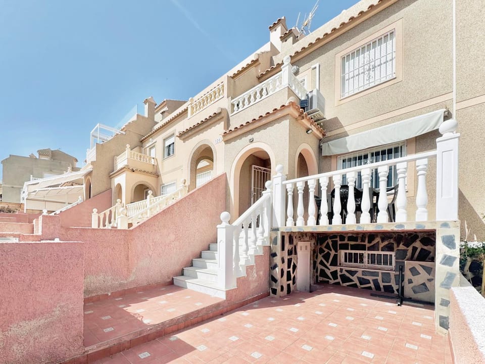 Property building, Balcony/Terrace