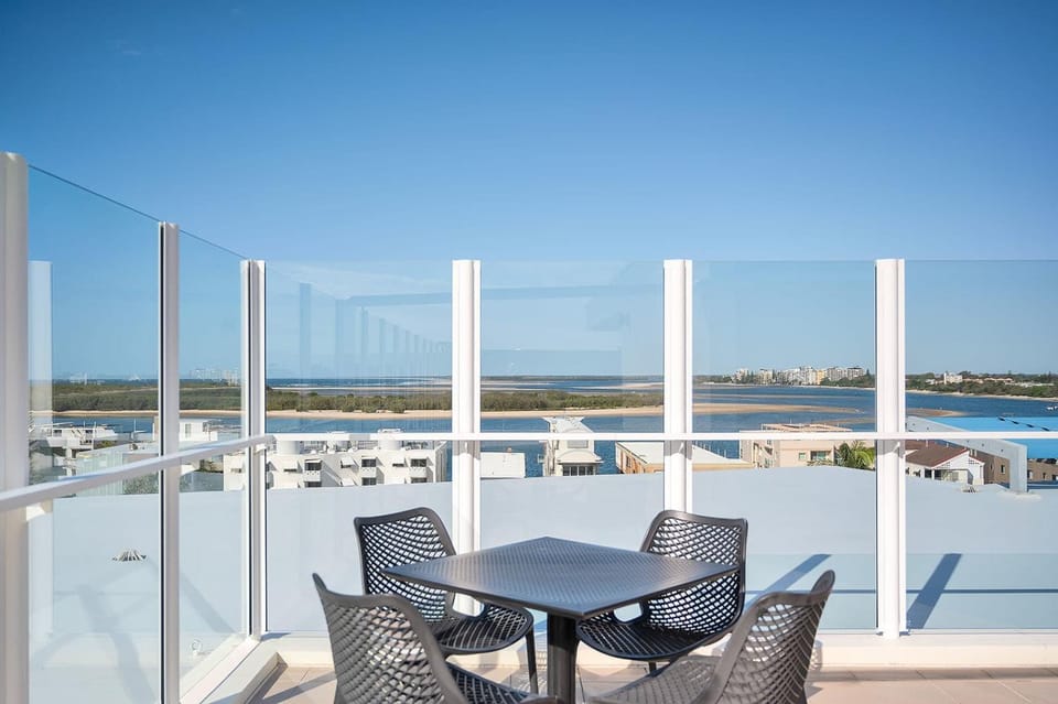 The Palm Studio -OVR Caloundra Inn in Golden Beach