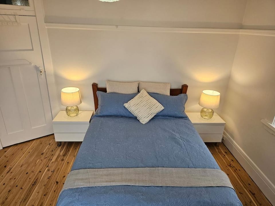 Private Manly Suite, Walk to Beach & Wharf Vacation rental in Manly