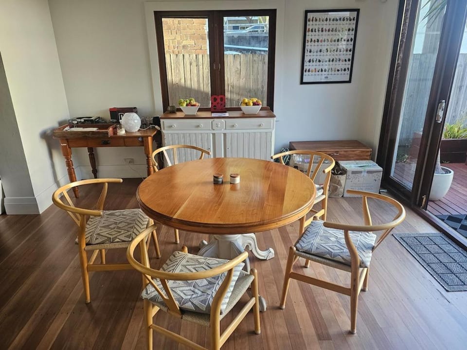 Private Manly Suite, Walk to Beach & Wharf Vacation rental in Manly
