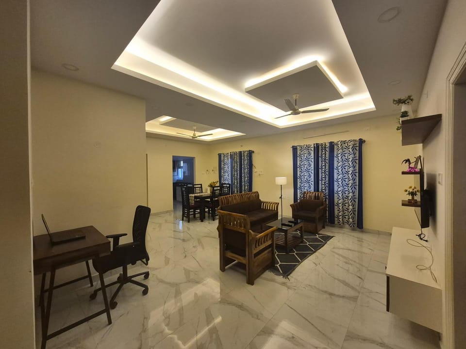3BHK, Home wi fi Kitchen I Lift I Car Park Apartment in Bengaluru