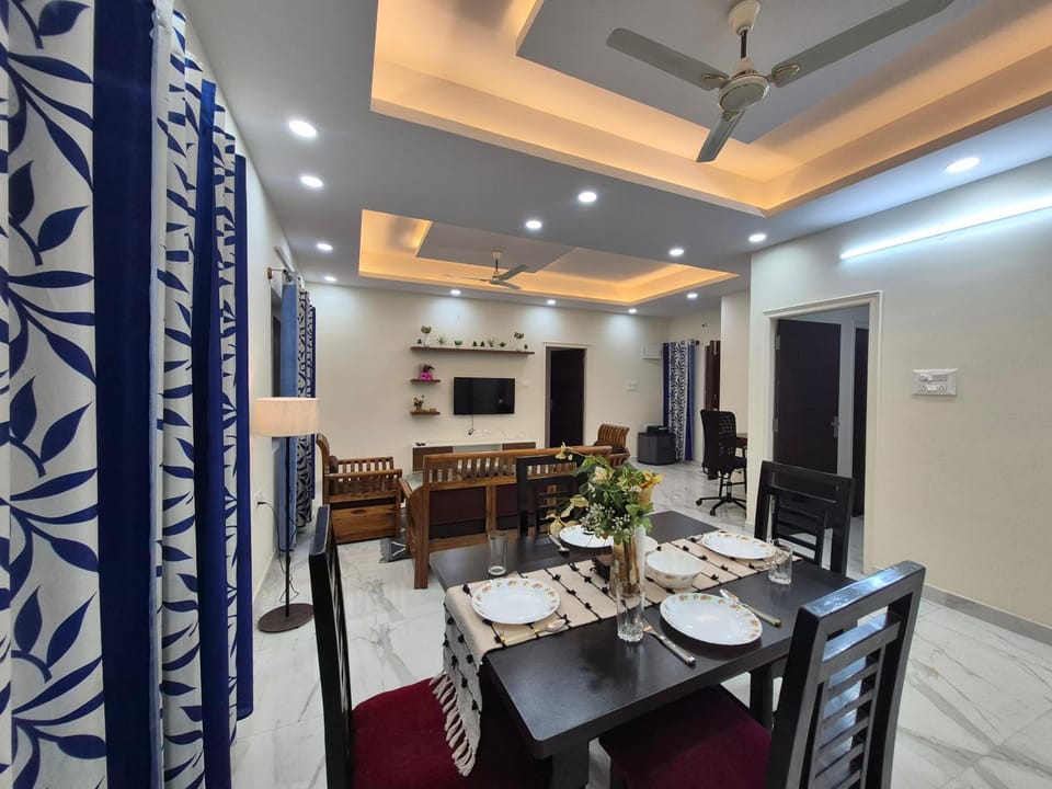 3BHK, Home wi fi Kitchen I Lift I Car Park Apartment in Bengaluru