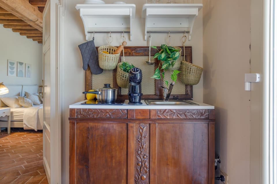Coffee/tea facilities, Kitchen or kitchenette