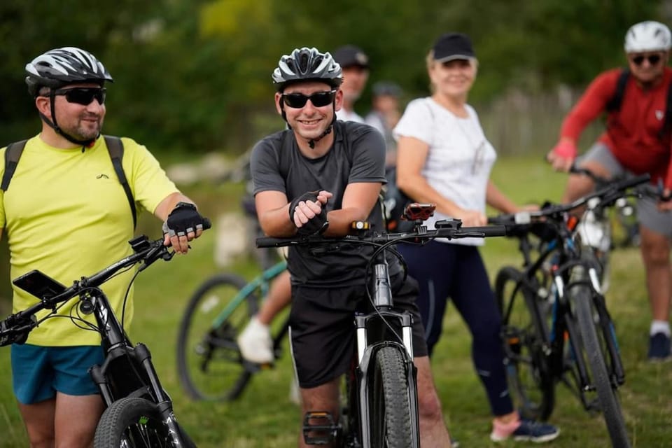 Day, People, Cycling, group of guests