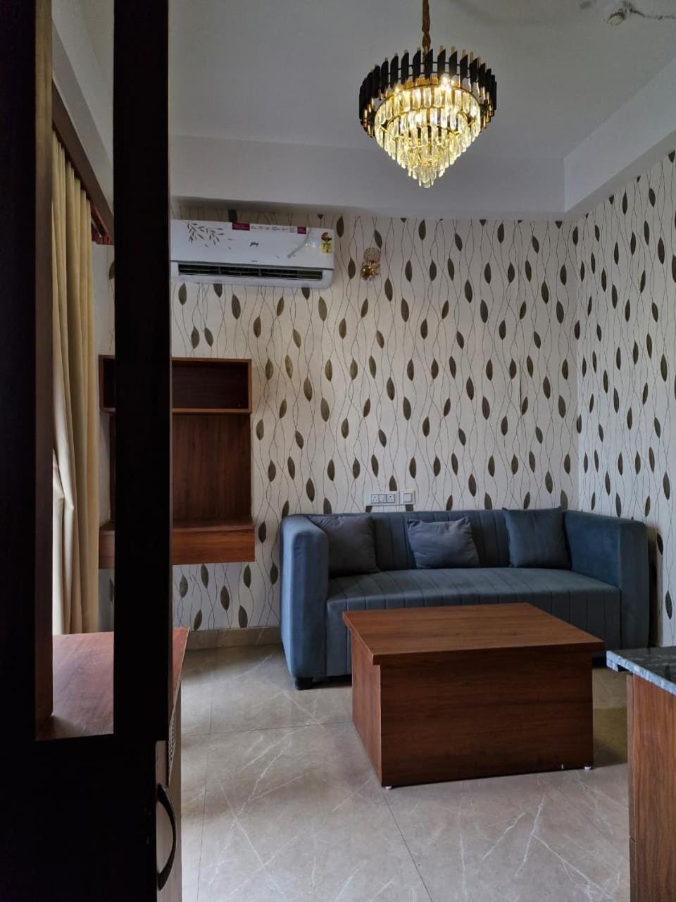 The snug nest in winsten park Apartment in Noida