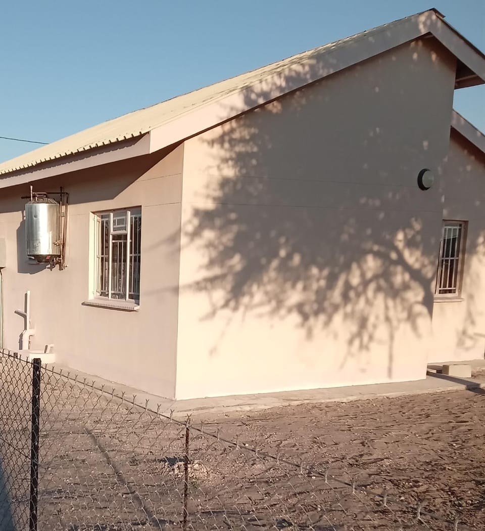 M's guest place Nata House in Africa