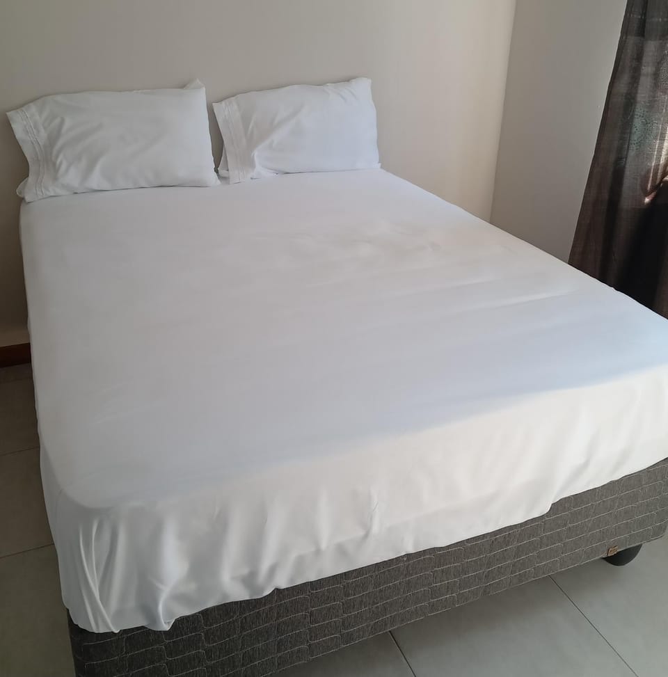 M's guest place Nata House in Africa