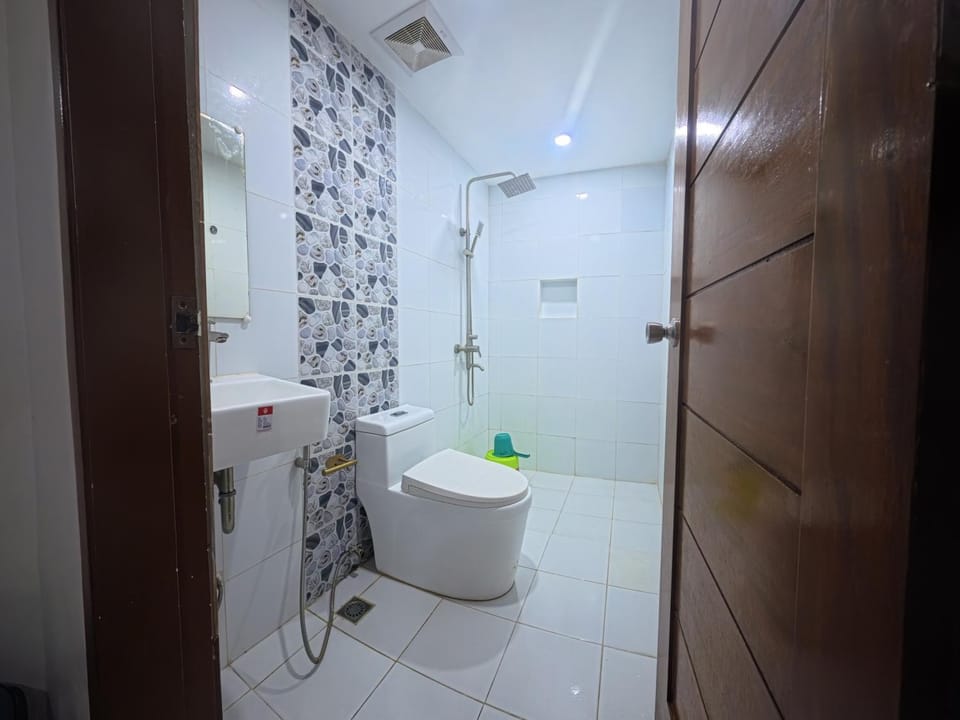 Toilet, Bathroom