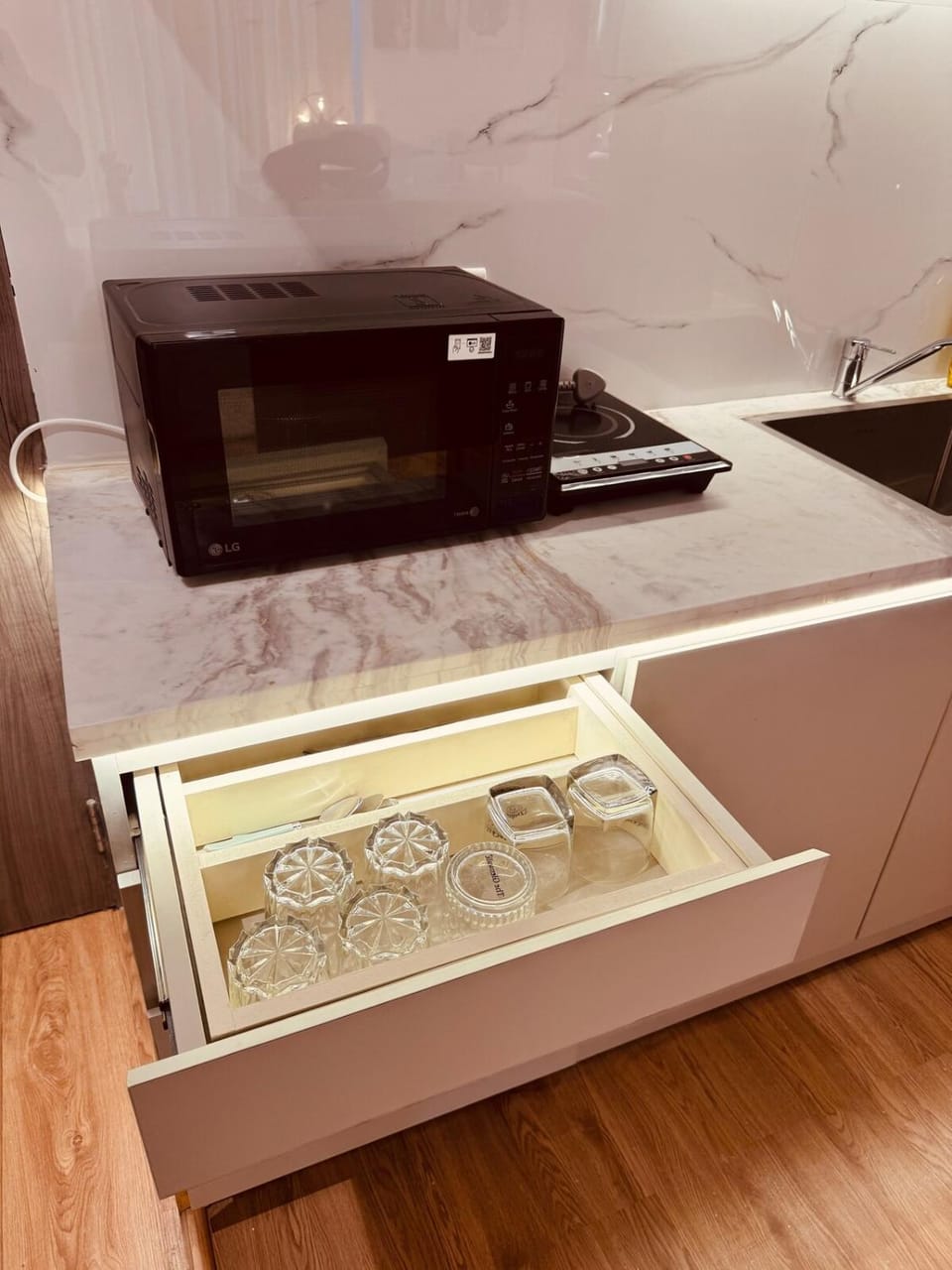 Kitchen or kitchenette