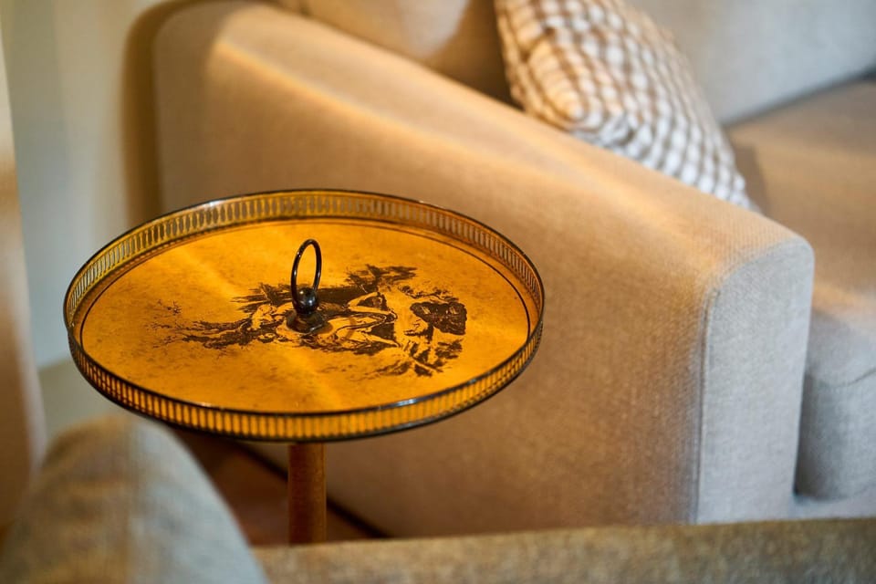 Living room, Decorative detail