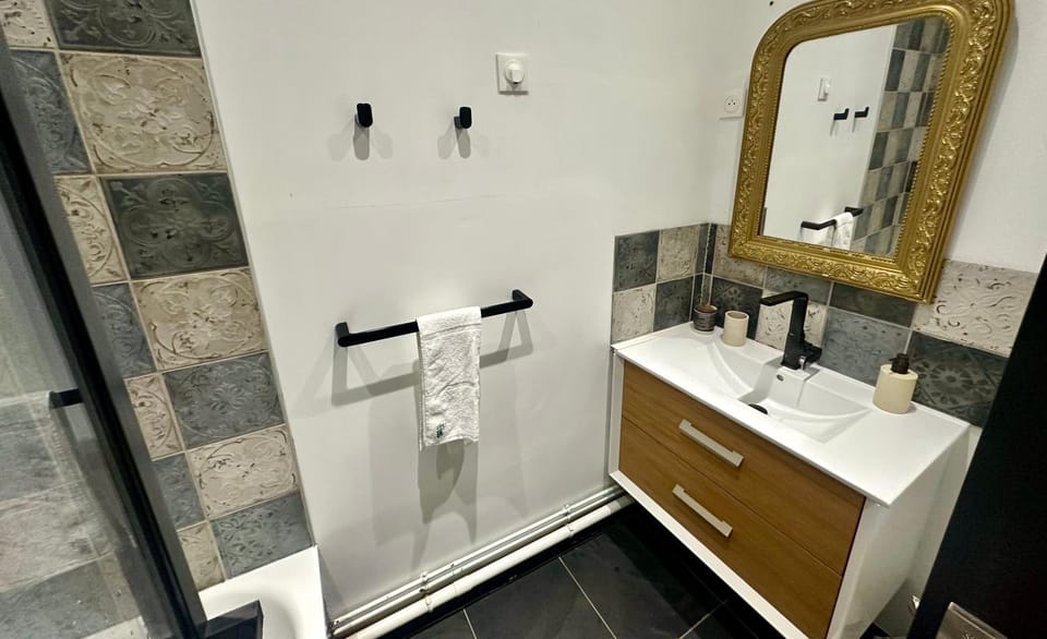 L'Écrin de Loire - Design & Confort - Saumur Centre - 7 personnes Apartment in Saumur