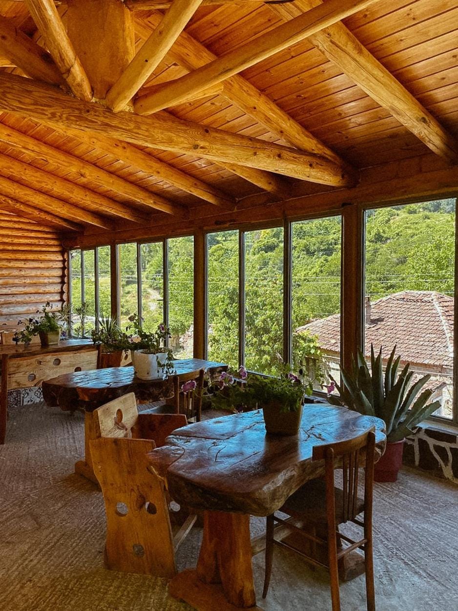 Property building, Balcony/Terrace