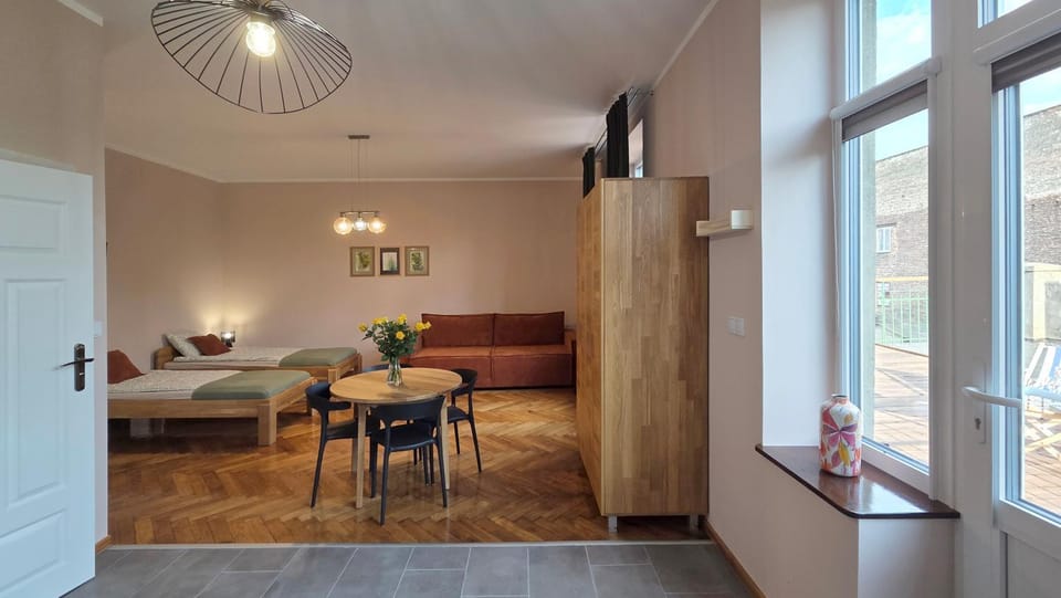 Dining area, Bedroom