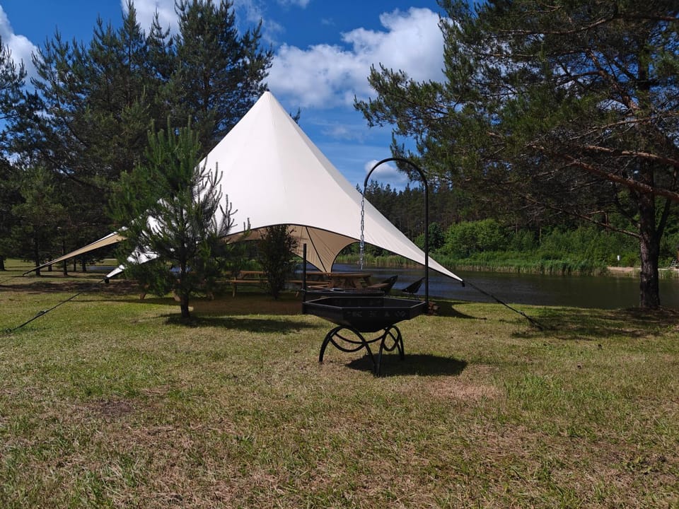 AVOTUPJI zvaigžņu telts Campground/ 
RV Resort in Latvia