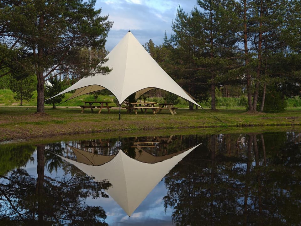 AVOTUPJI zvaigžņu telts Campground/ 
RV Resort in Latvia