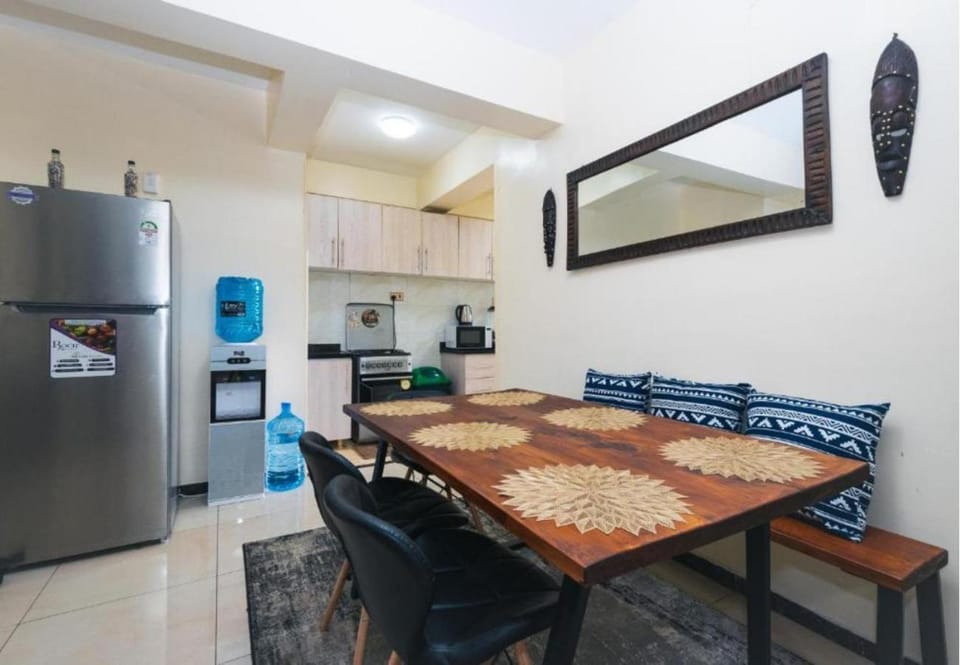 Dinner, Dinner, kitchen, kitchen