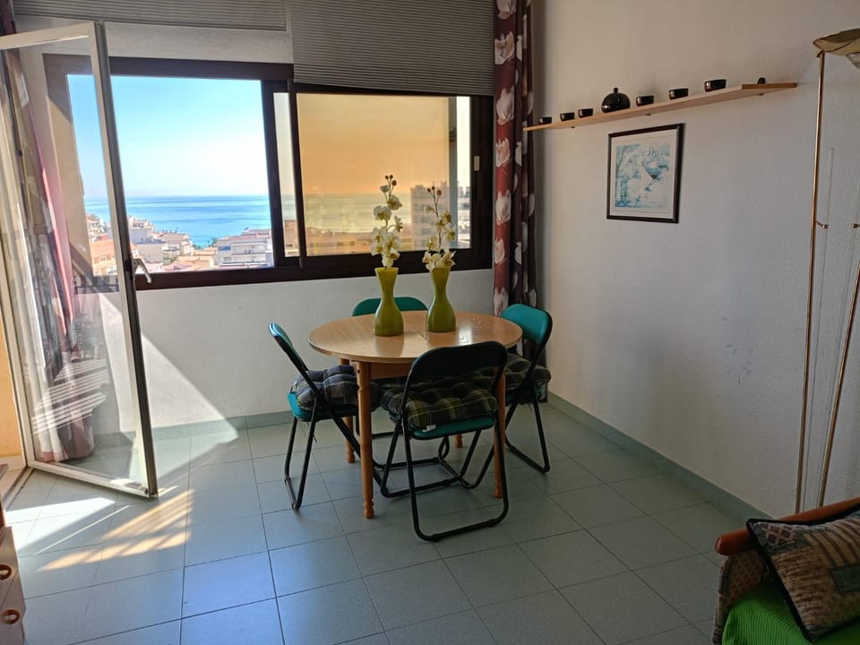 EDIFICIO 2000 Primera linea Apartment in Oropesa del Mar