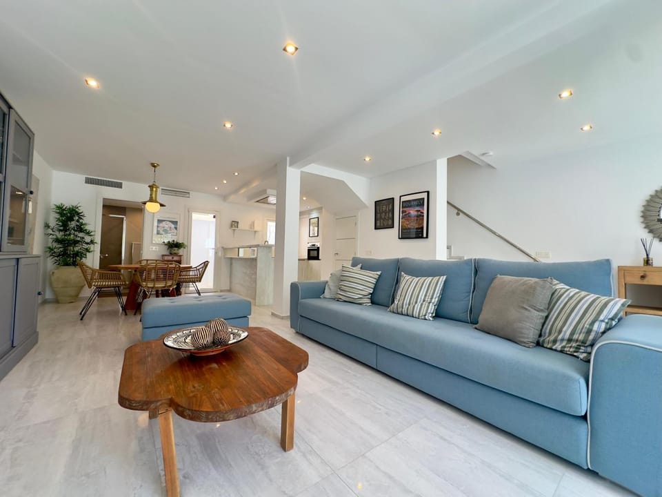 Property building, Living room