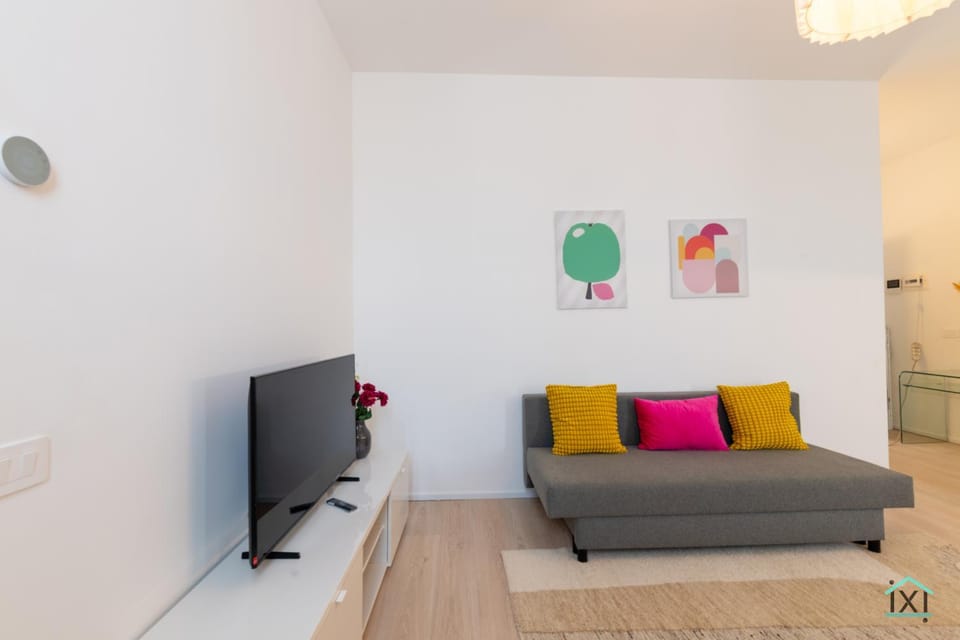 TV and multimedia, Seating area