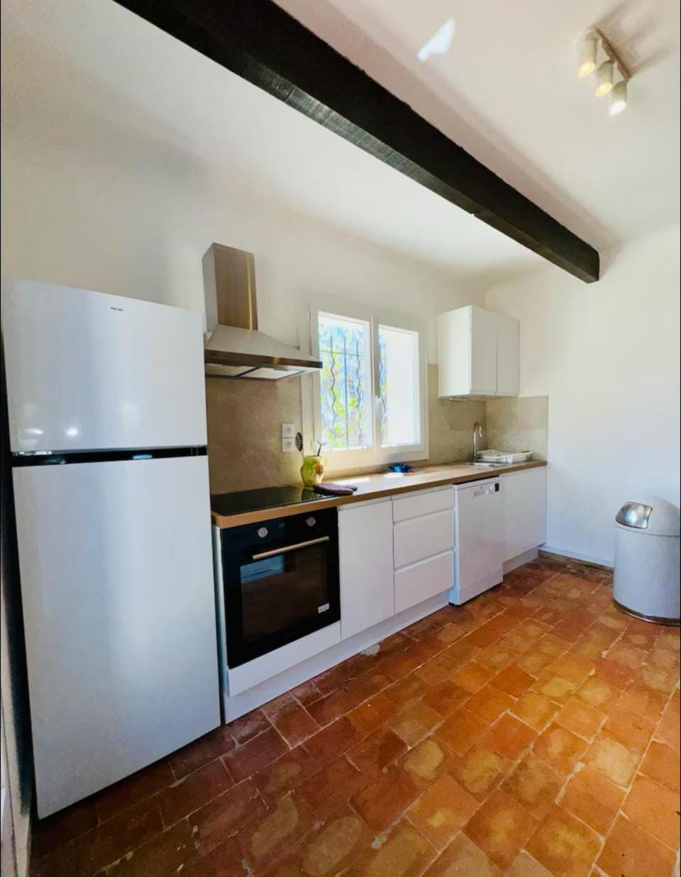 Maison de Type 4 au calme avec terrasse et jardin Apartment in Aix-en-Provence