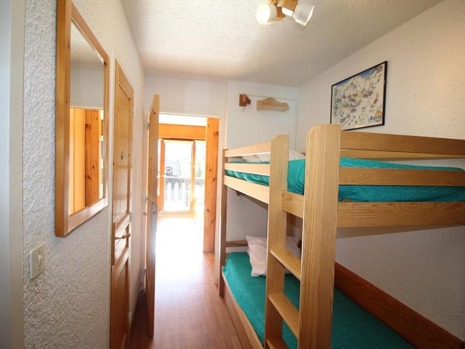 Appartement confortable ski au pied avec balcon - 6 pers, 2 pièces - FR-1-297-26 Apartment in Auris