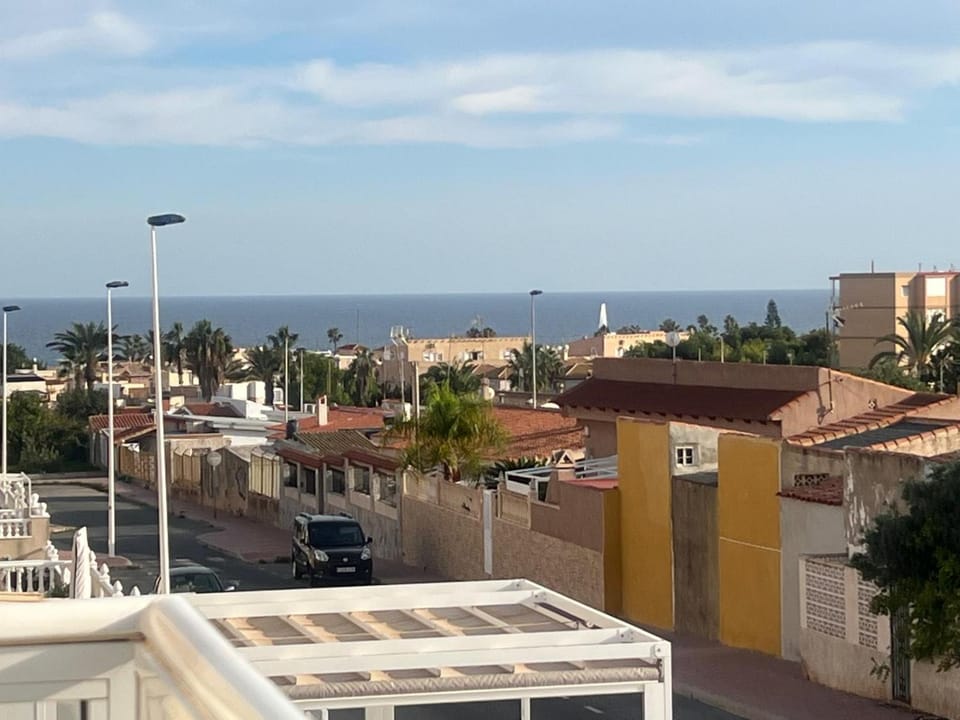 Casita Eliisa- sea views, close to the beach, pool, La Mata Apartment in Torrevieja