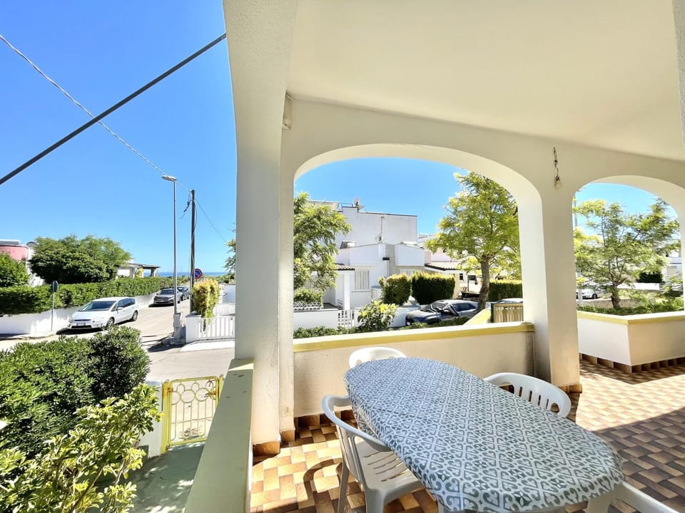 Patio, View (from property/room), Dining area, Parking