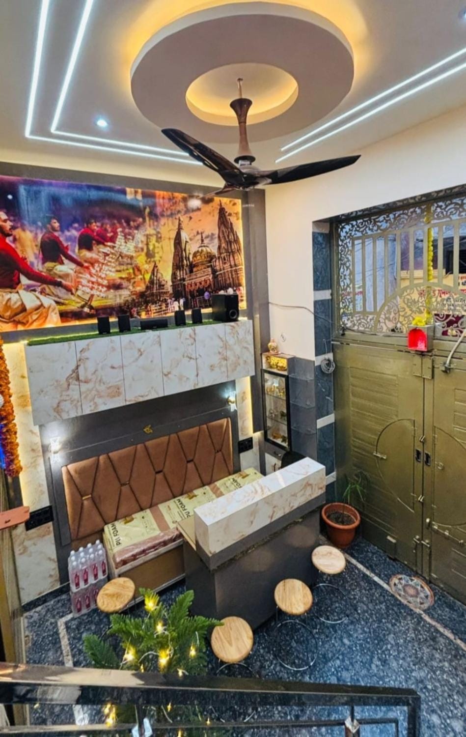 RubyGuestHouse ,Near KashiViswanath, Kal bhairav temple 2 Vacation rental in Varanasi