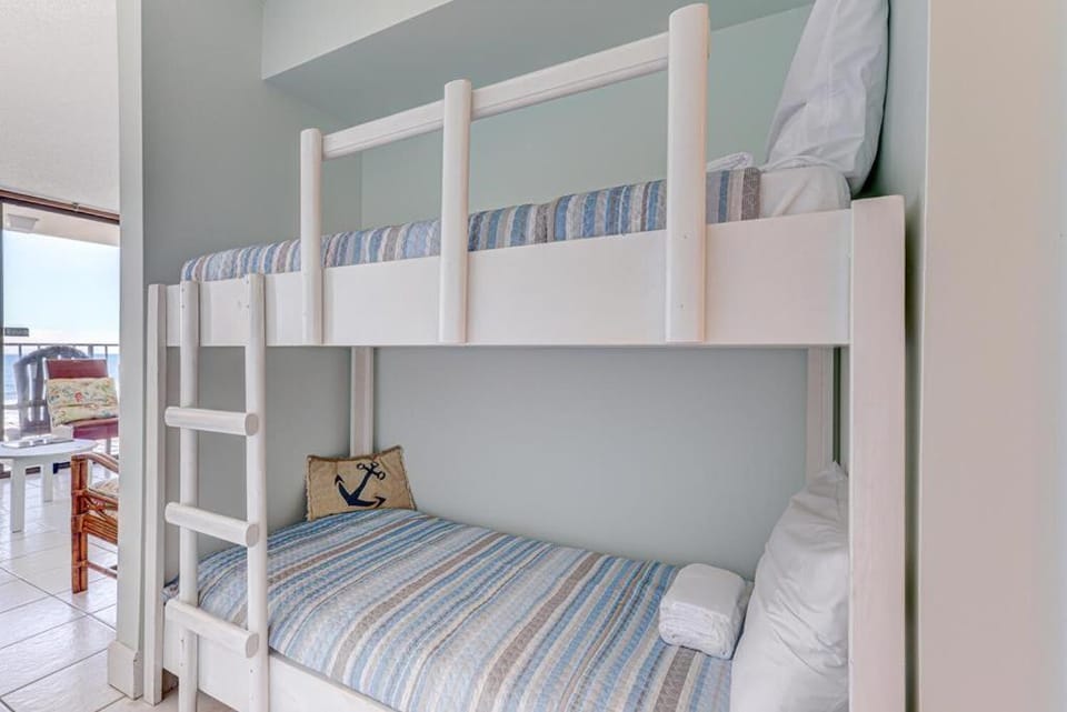 bunk bed