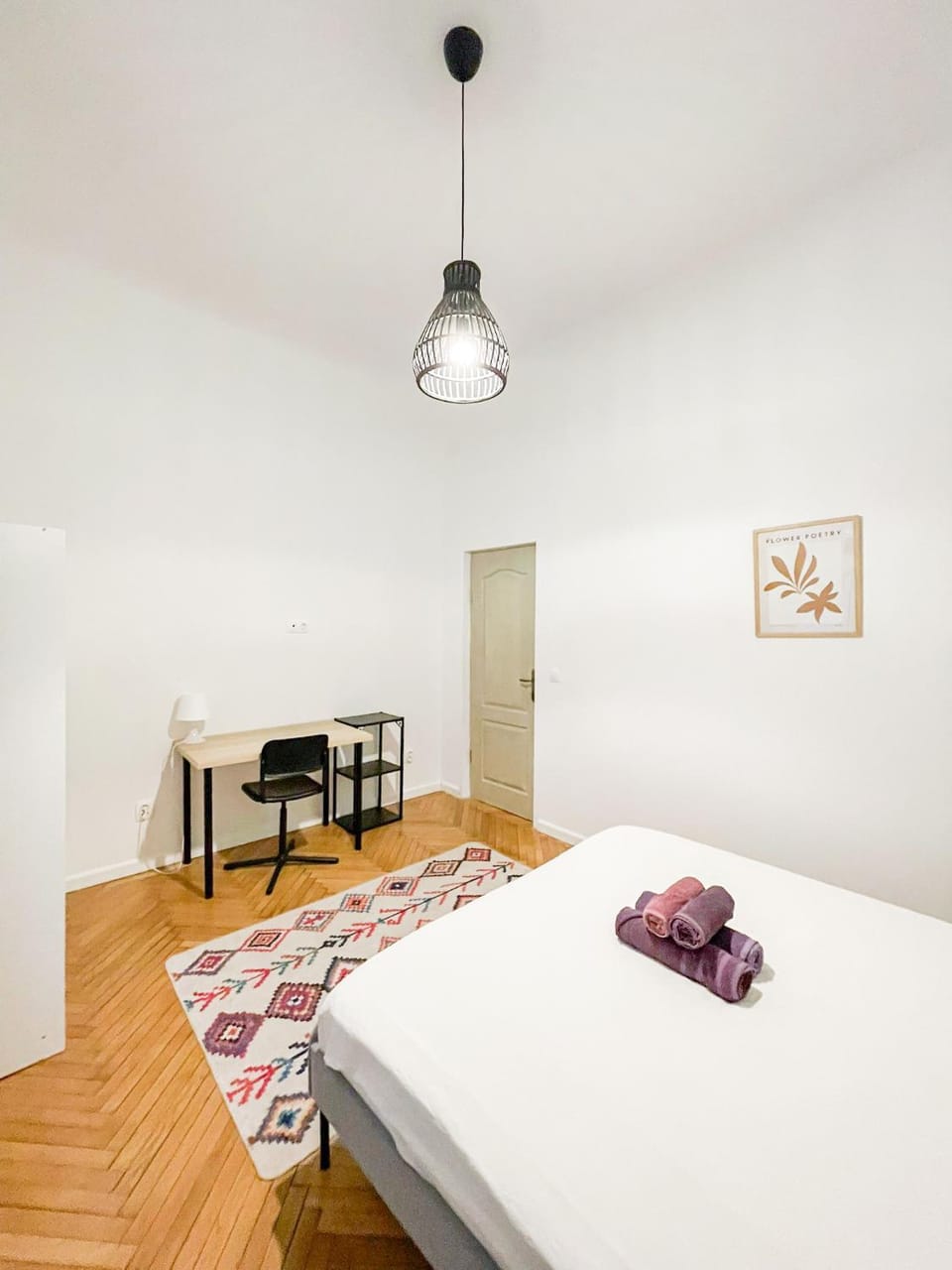 3-Bedroom Apartment, Universitate Square, City Center Apartment in Bucharest