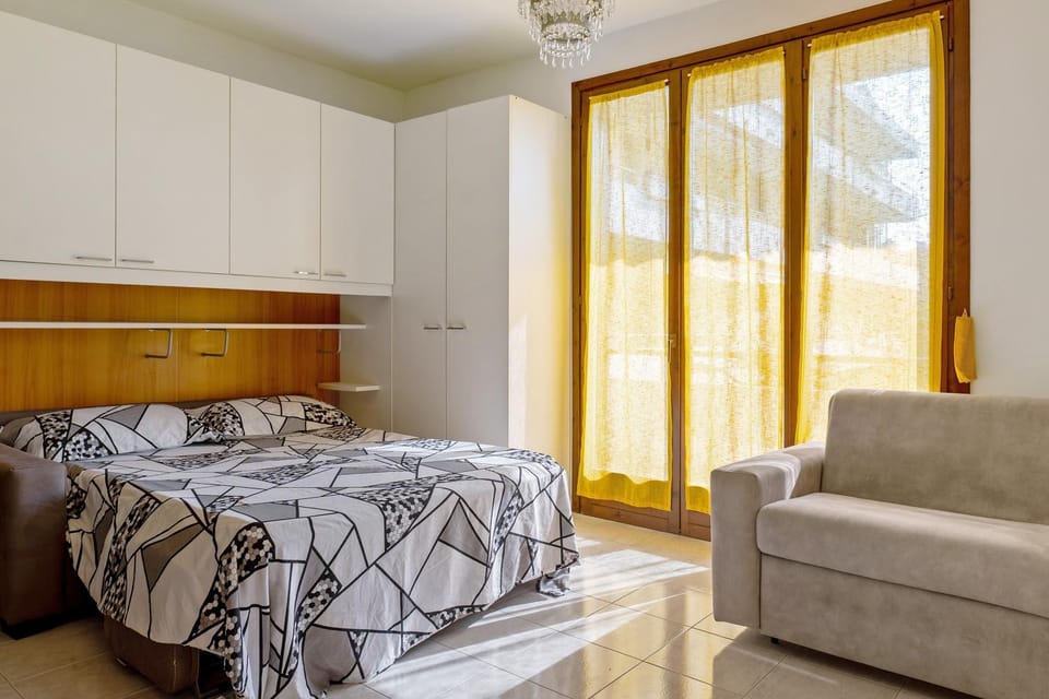 Property building, Living room, Bedroom