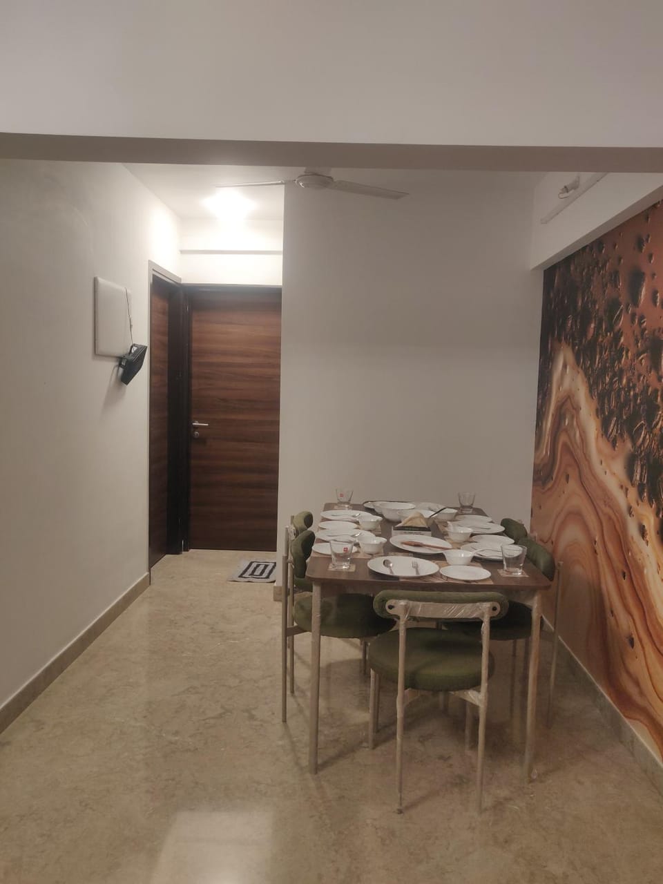 2BHK Luxurious Apt near BKC Hotel in Mumbai