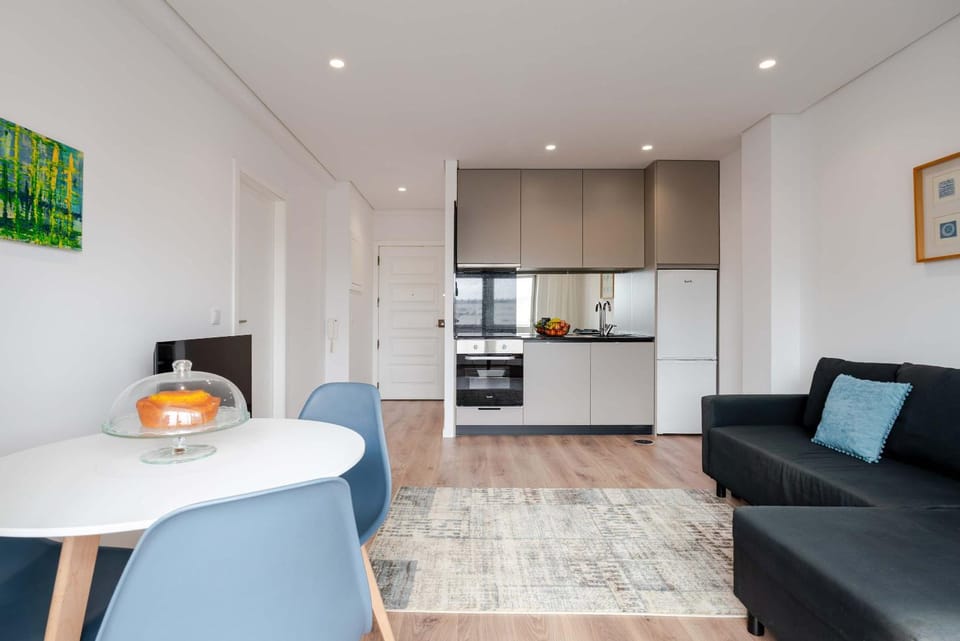 Kitchen or kitchenette, Living room, Dining area, oven, stove