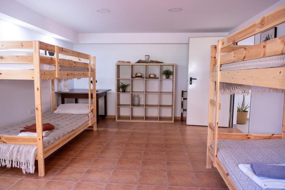 Bed, Bedroom, bunk bed