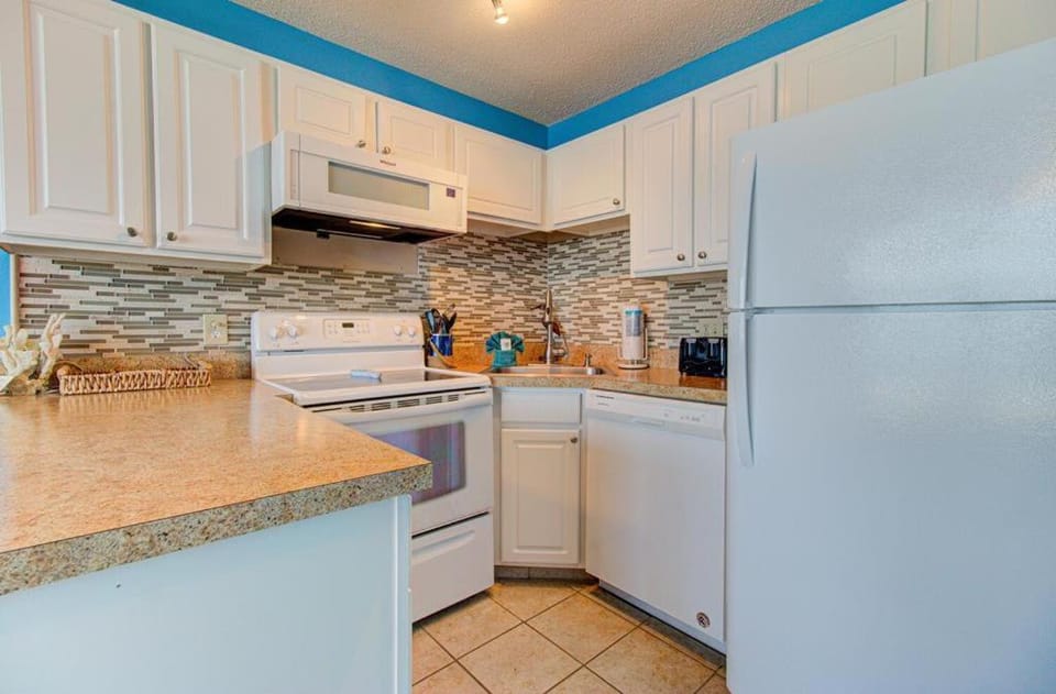 dishwasher, oven, stove, toaster, kitchen