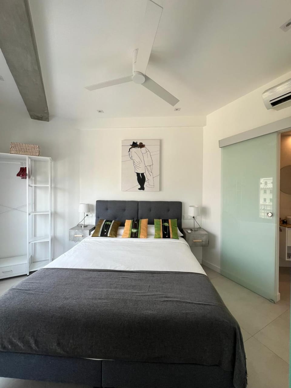 Bed, Photo of the whole room, Bedroom, wardrobe, air conditioner