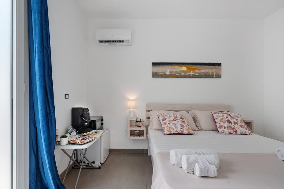 Romantic Suite House in Torre Lapillo