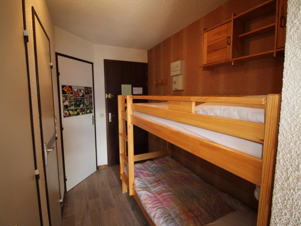 Appartement cosy 2 pièces cabine, 4 pers, à 400m des pistes, parking inclus - FR-1-297-58 Cabin in Auris