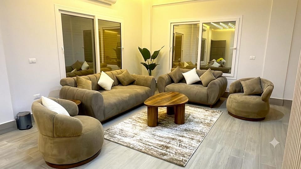 Living room, Seating area