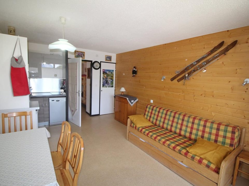Appartement studio cabine bien rénové à 100m des pistes avec parking - Auris en Oisans - FR-1-297-61 Cabin in Auris