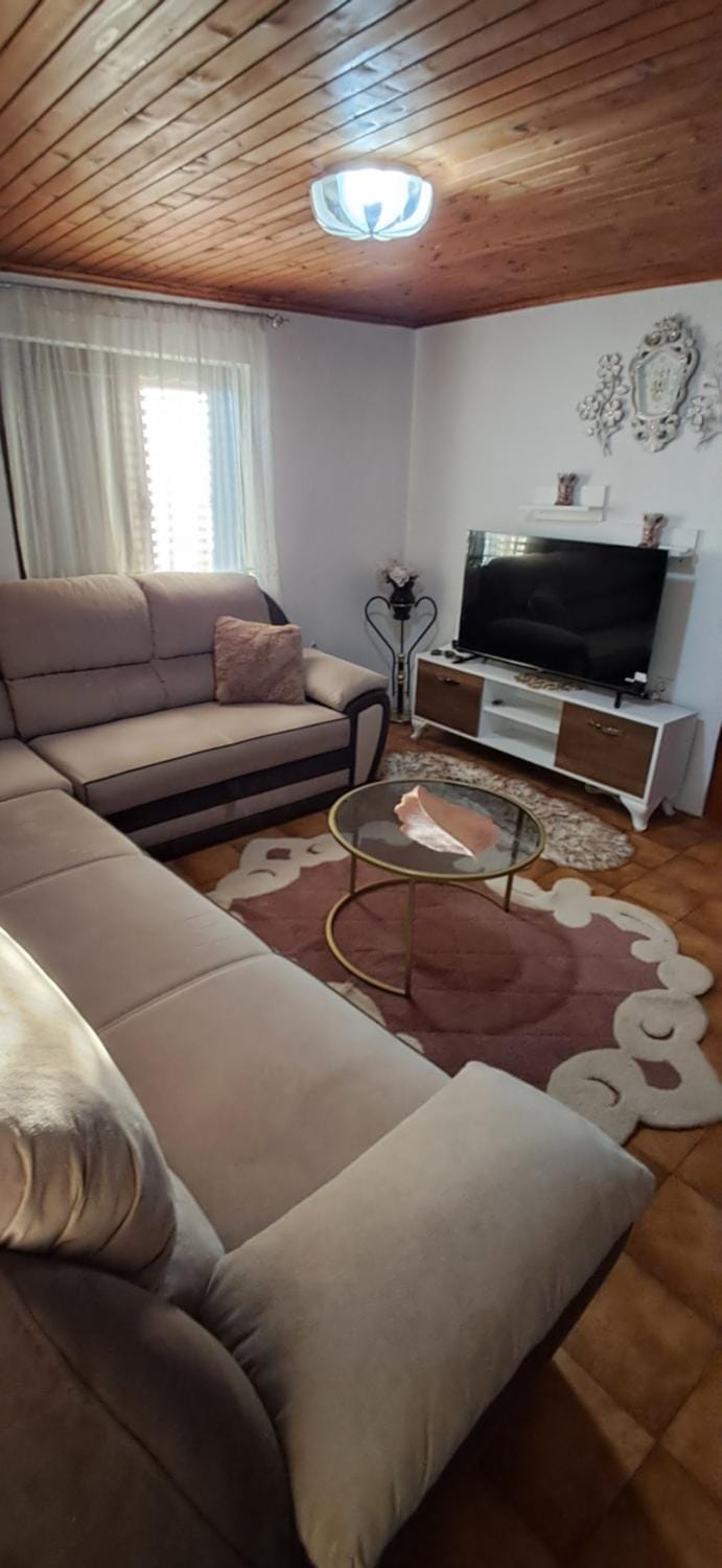Mizo Apartman Apartment in Ulcinj Municipality