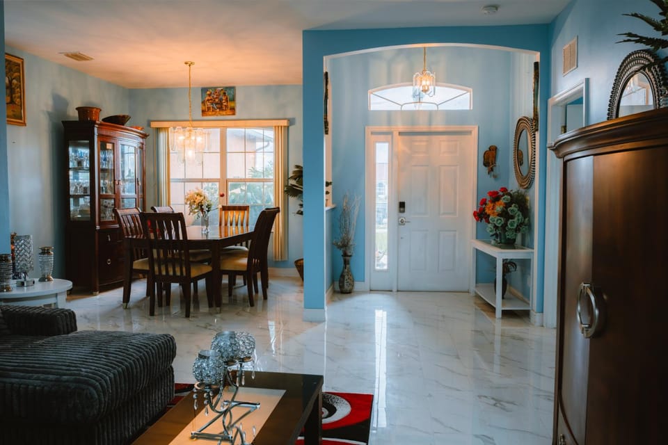 Sunshine vacation home House in Cape Coral