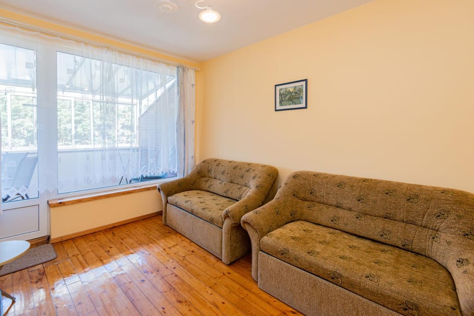 Jūros g 28 Šventojoje su vaizdu į pušyną Baltijos jūros kopose Apartment in Palanga