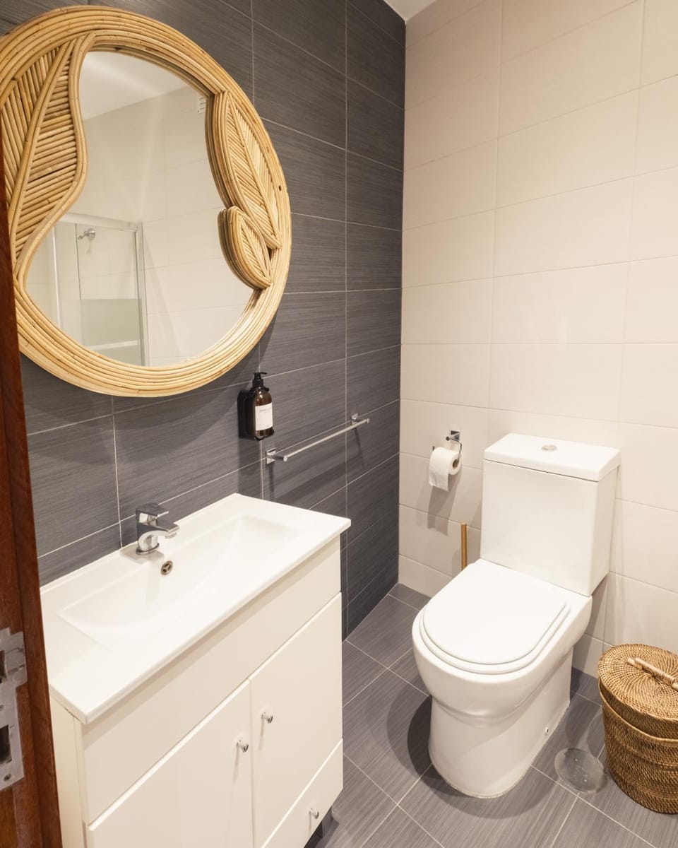 Toilet, Bathroom