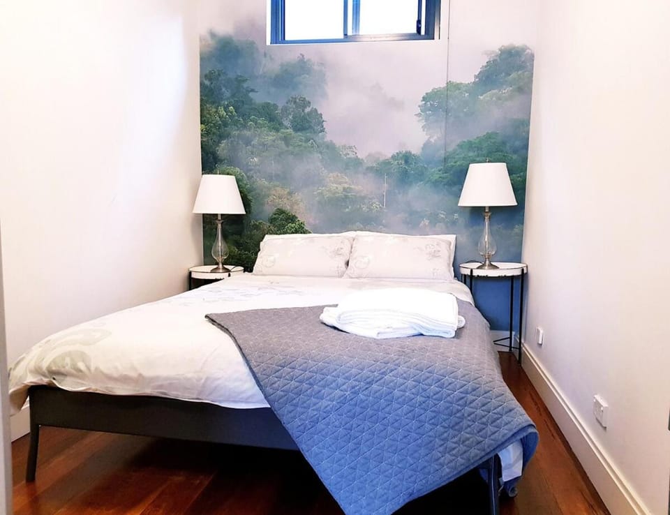 BEACHSIDE 1BR RETREAT with POOL Apartment in Sydney